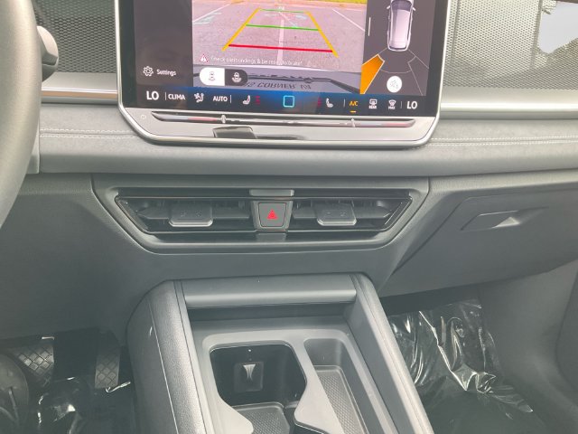 Certified 2026 Volkswagen Tiguan SE FWD image 17