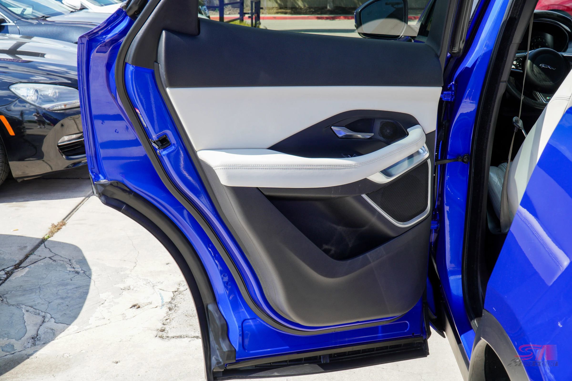 Used 2018 Jaguar E-PACE R-Dynamic HSE image 20