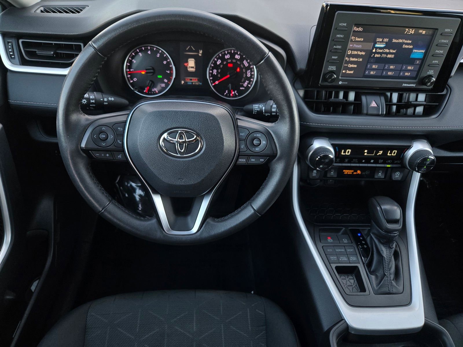 Used 2021 Toyota RAV4 XLE w/ XLE Grade Weather Package image 11