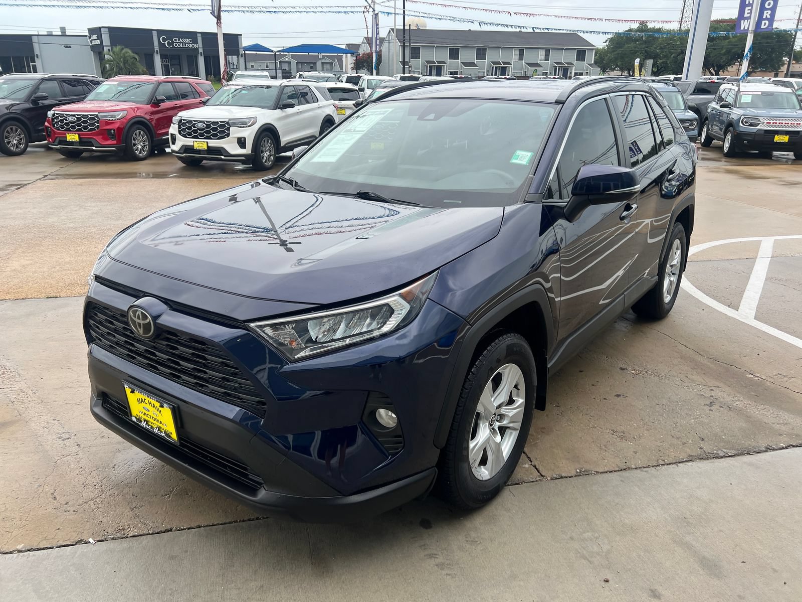 Used 2020 Toyota RAV4 XLE FWD image 6