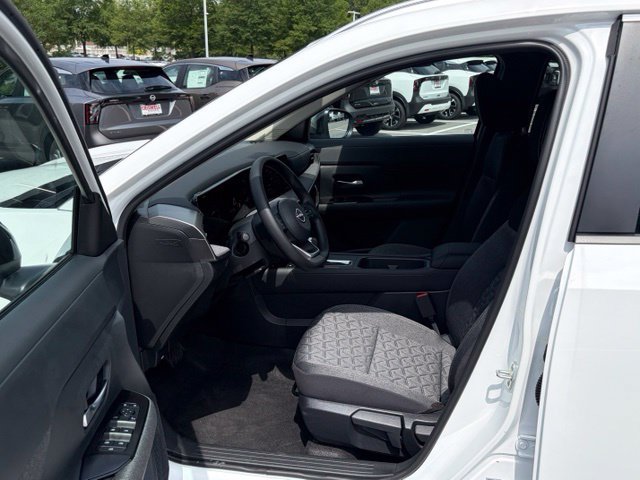 New 2026 Nissan Kicks SV w/ Cold Weather Package AWD/4WD image 15