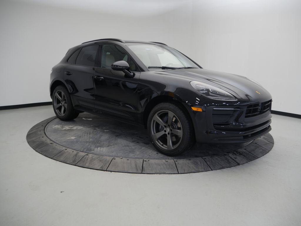 New 2026 Porsche Macan AWD/4WD image 9