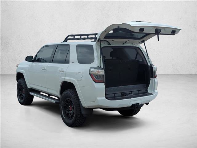 Used 2022 Toyota 4Runner SR5 Premium w/ Moonroof Package AWD/4WD image 9