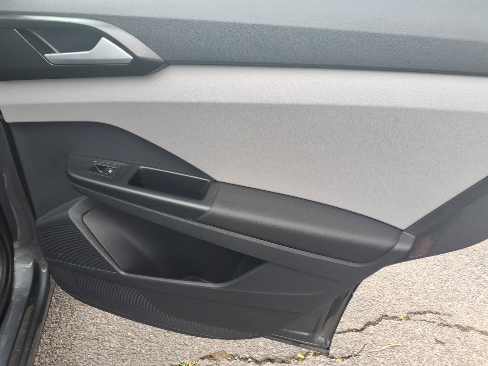 Certified 2023 Volkswagen Taos S FWD image 11