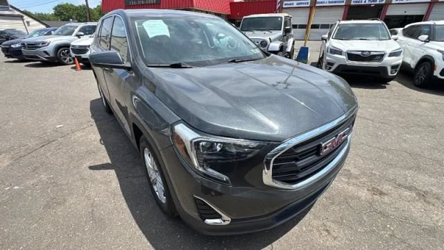 Used 2020 GMC Terrain SLE FWD image 3