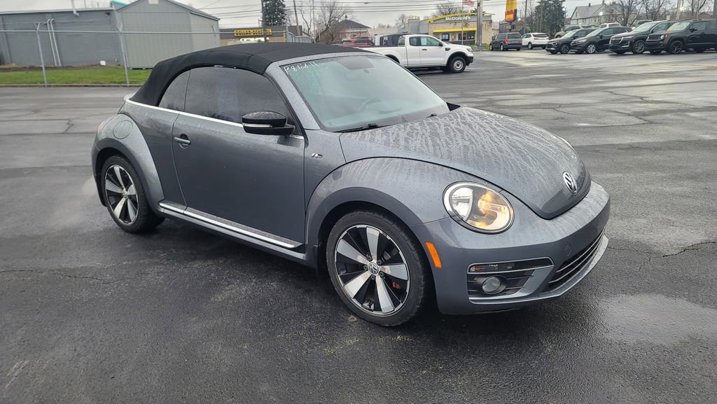 Used 2014 Volkswagen Beetle R-Line image 16