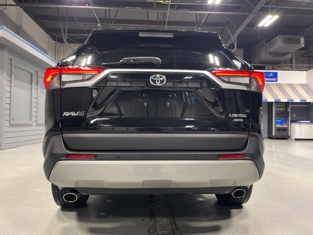 Used 2022 Toyota RAV4 Limited w/ Limited Grade Weather Package AWD/4WD image 6