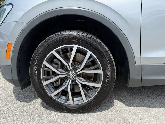 Used 2019 Volkswagen Tiguan SE w/ Panoramic Sunroof Package FWD image 11