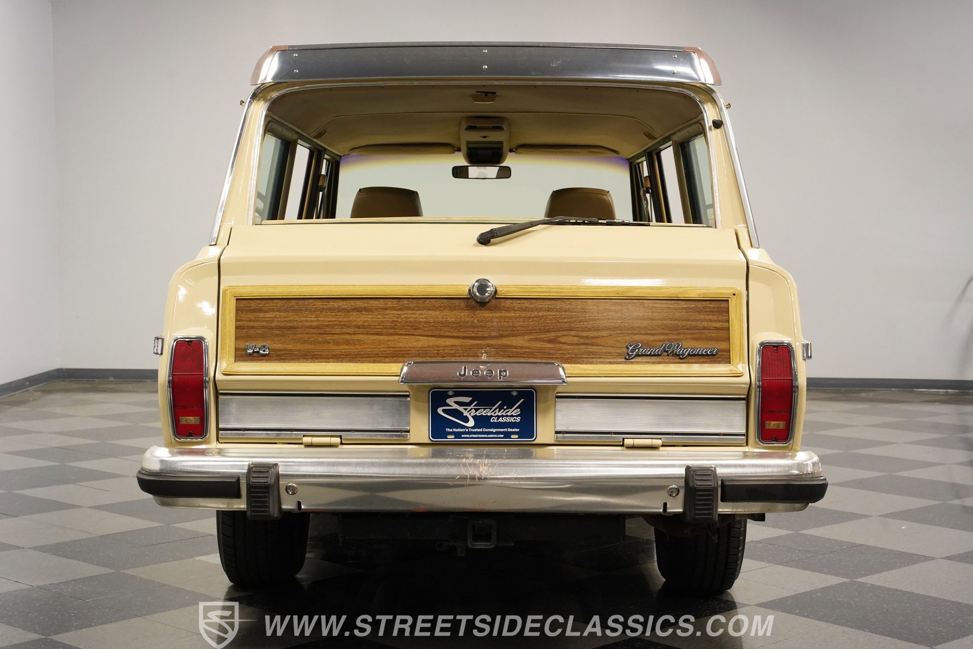 Used 1989 Jeep Grand Wagoneer AWD/4WD image 10