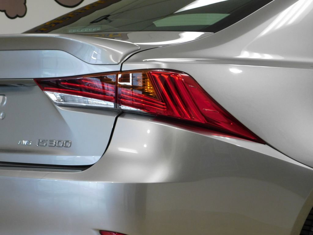 Used 2018 Lexus IS 300 F Sport w/ F Sport Package image 83