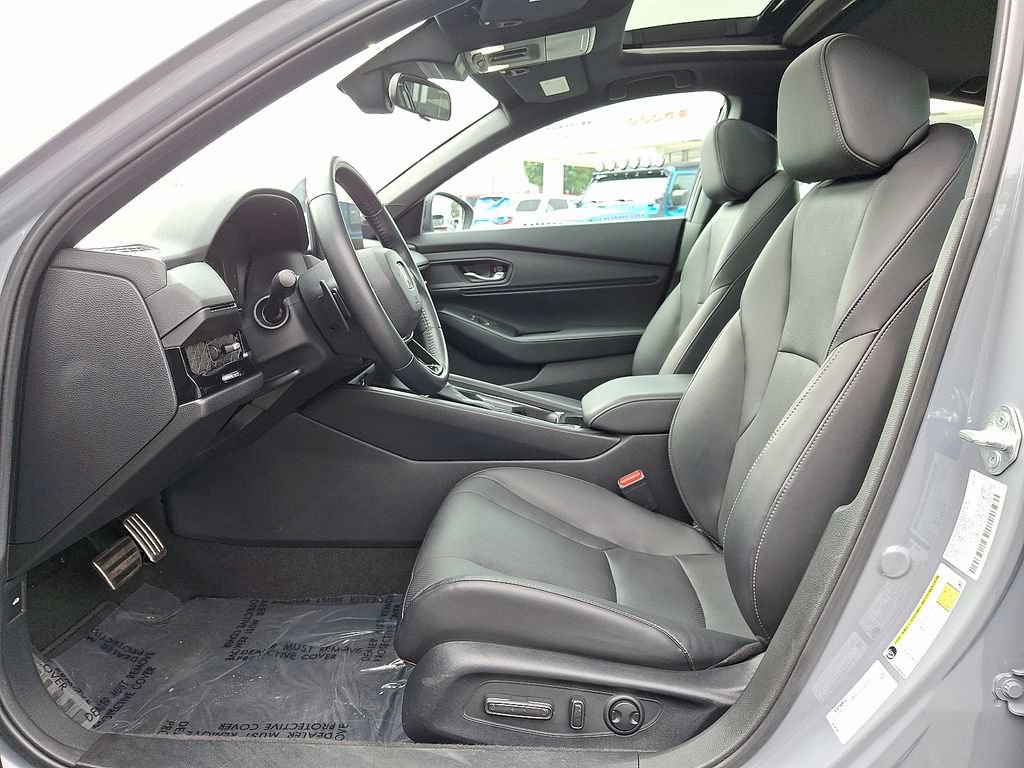 Used 2023 Honda Accord Sport image 13