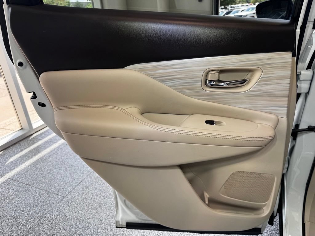 Used 2017 Nissan Murano Platinum AWD/4WD image 38
