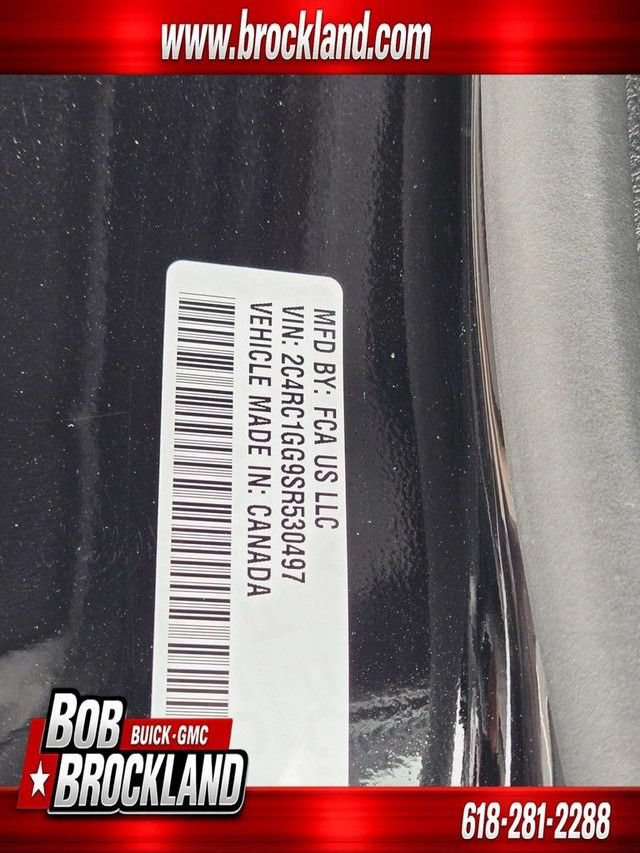 Used 2025 Chrysler Pacifica Limited FWD image 42