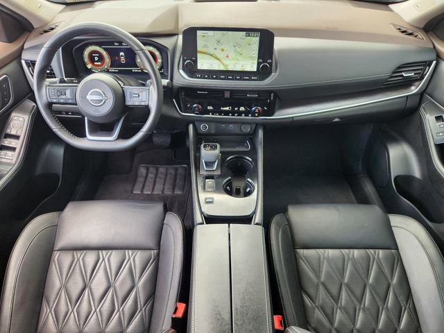 Used 2023 Nissan Rogue Platinum image 18