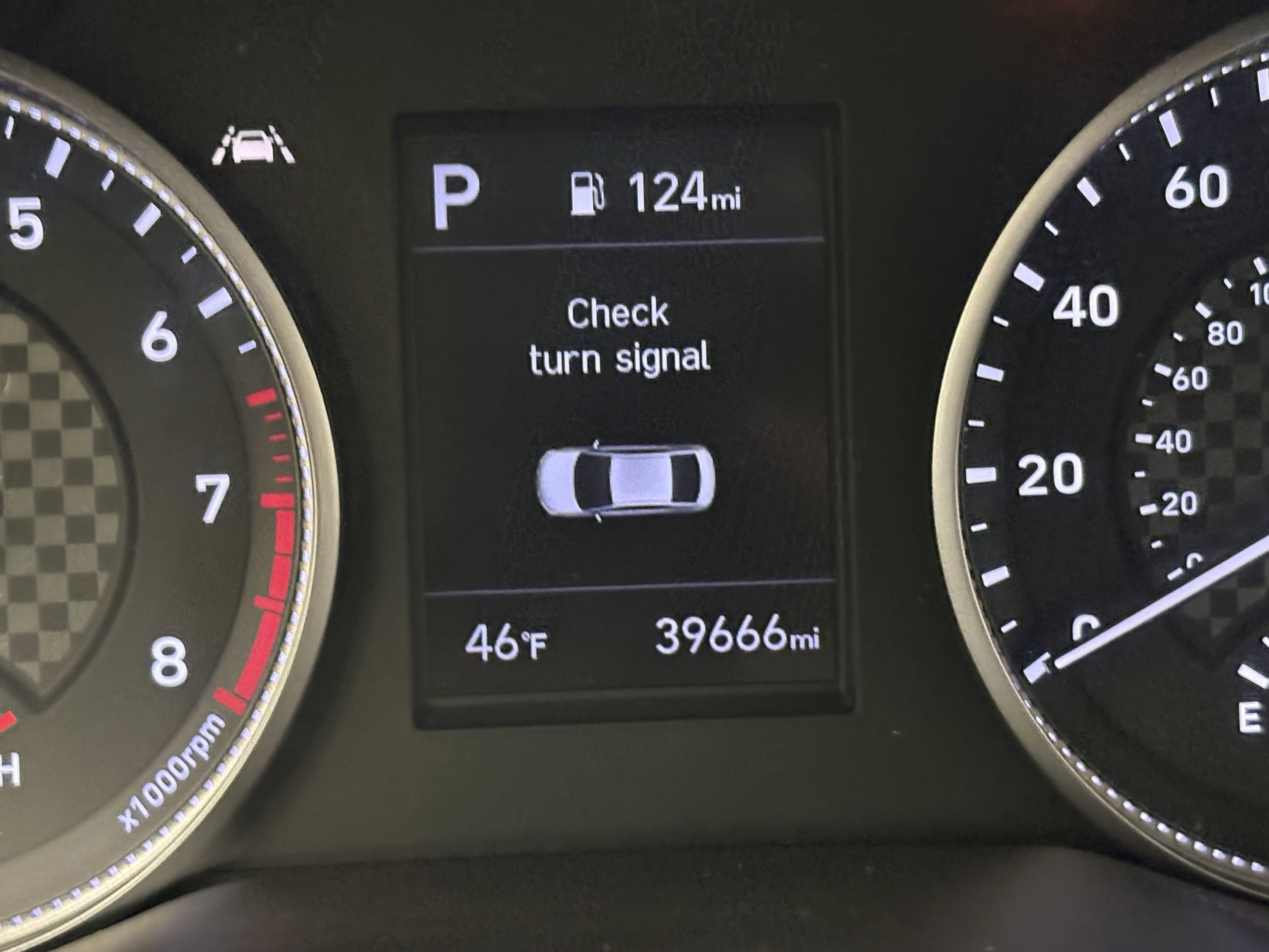 Used 2020 Hyundai Elantra SEL w/ Cargo Package (C1) image 32