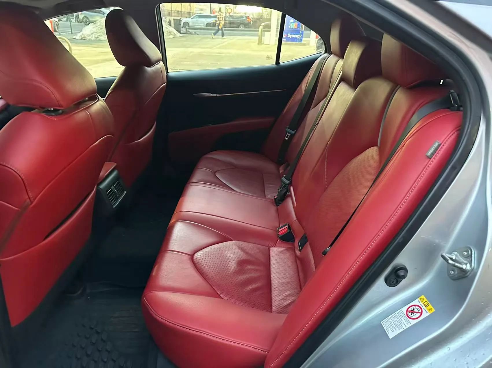 Used 2018 Toyota Camry XSE FWD image 6