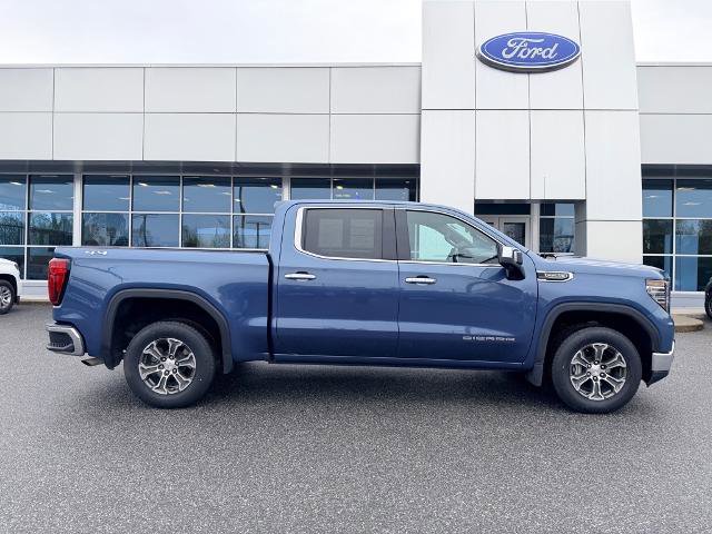 Used 2024 GMC Sierra 1500 SLT image 3