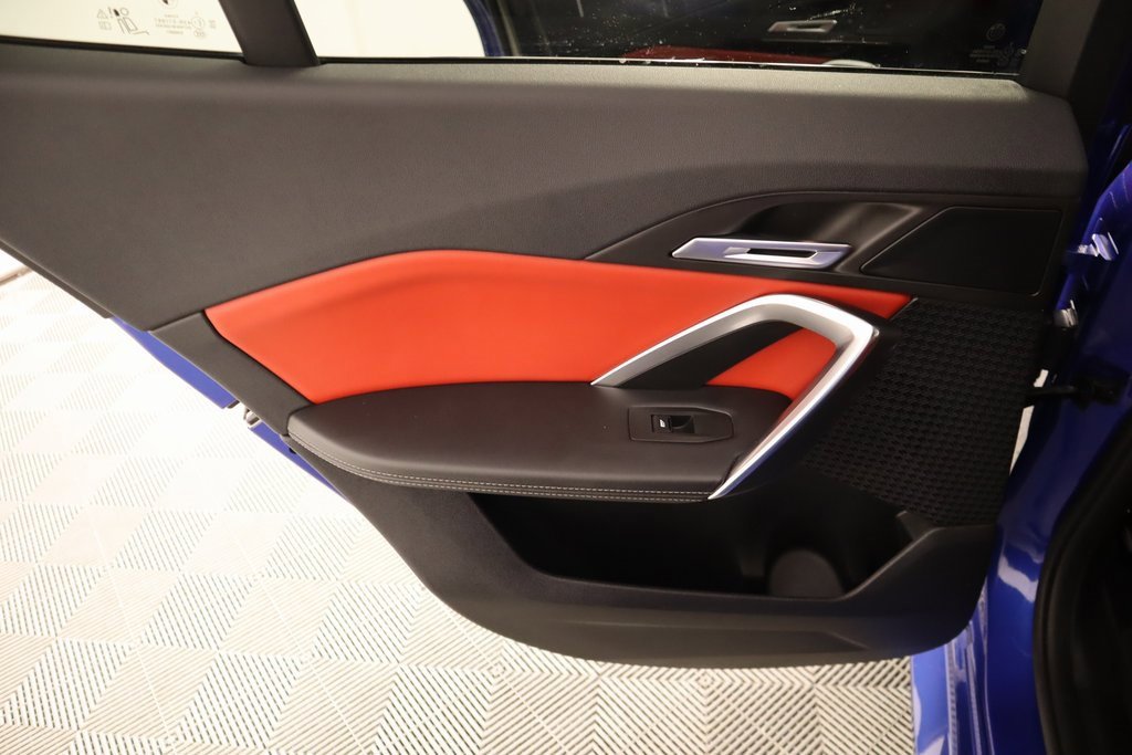 Used 2025 BMW X2 xDrive28i w/ M Sport Package image 18