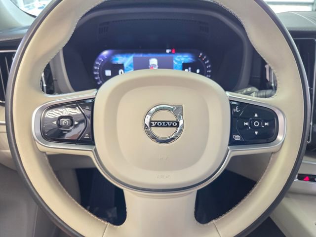 Certified 2023 Volvo XC60 B5 Ultimate w/ Protection Package Premier image 34