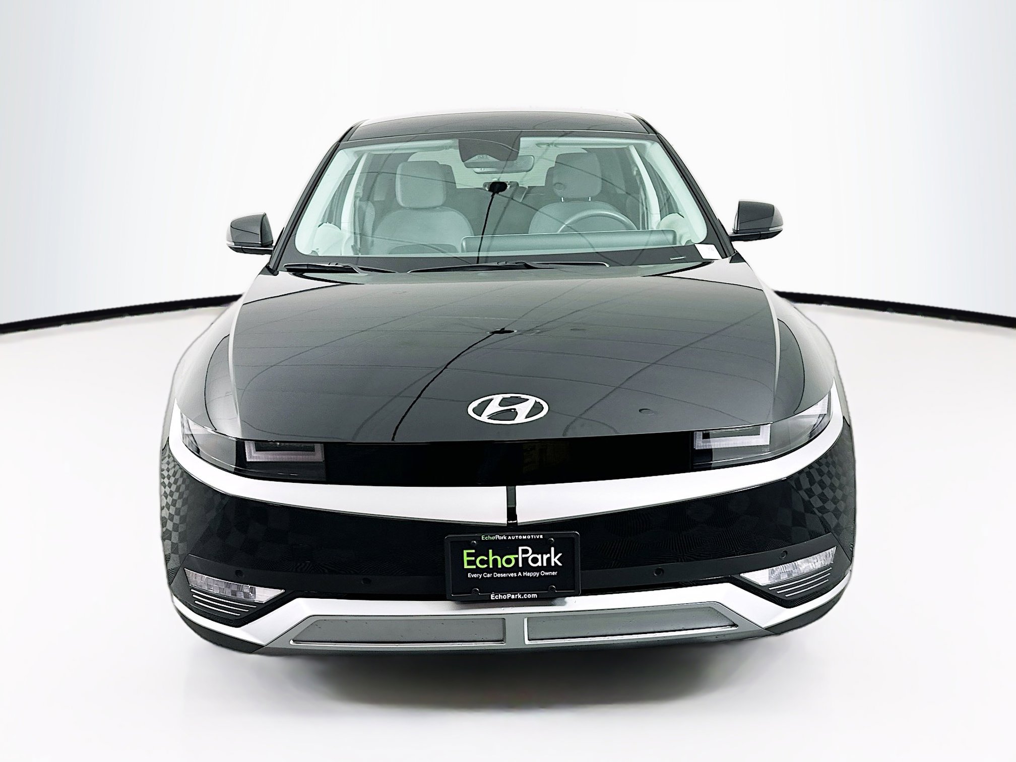 Used 2024 Hyundai Ioniq 5 SEL image 2