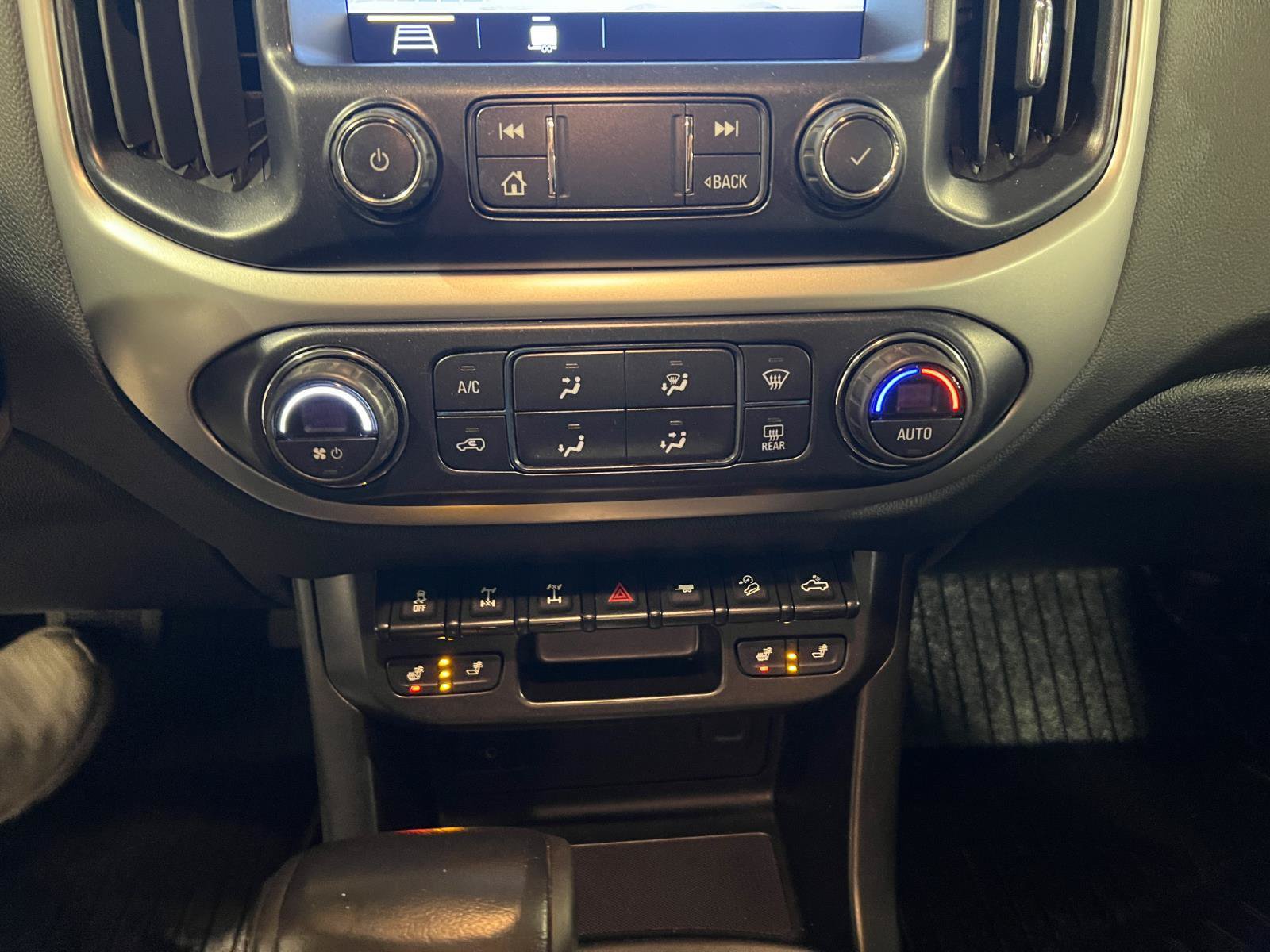 Used 2020 Chevrolet Colorado ZR2 AWD/4WD image 19