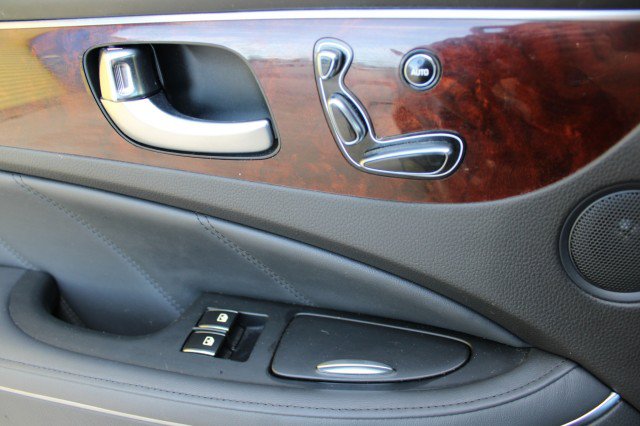 Used 2016 Hyundai Equus Ultimate RWD image 20