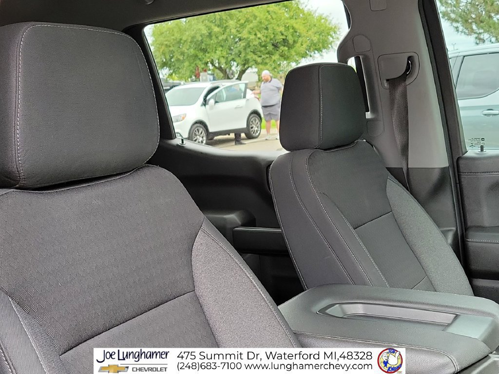 Used 2021 Chevrolet Silverado 1500 LT w/ Convenience Package II AWD/4WD image 28