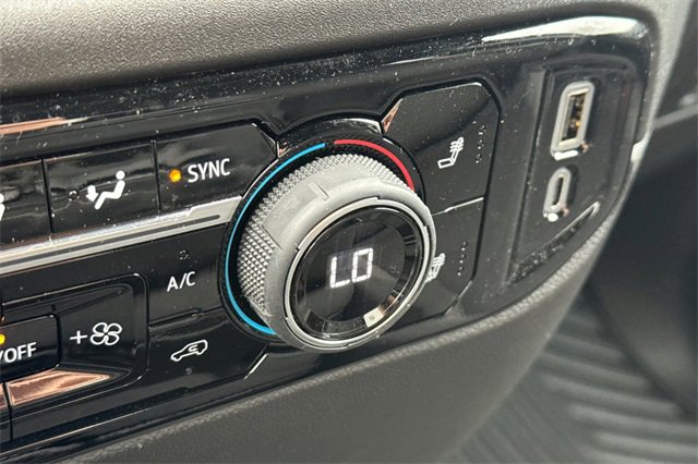 Used 2025 Chevrolet Silverado 1500 LT image 30