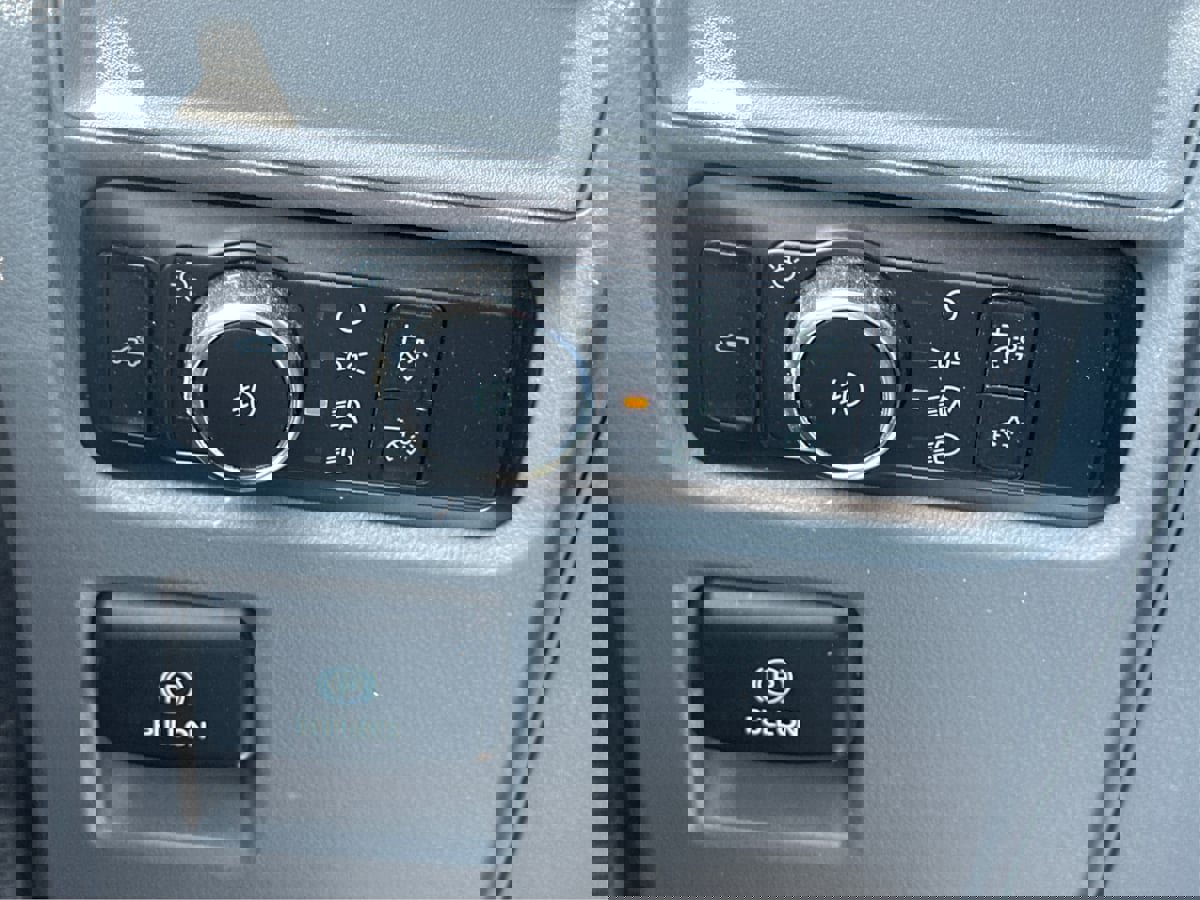 Used 2023 Ford F150 XLT image 15