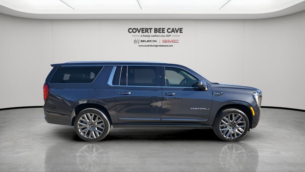 Used 2025 GMC Yukon XL Denali Ultimate image 11