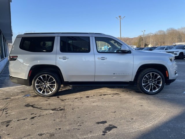 Used 2022 Jeep Wagoneer Series II w/ Premium Group I image 4