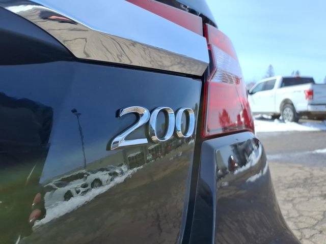 Used 2011 Chrysler 200 Limited FWD image 14