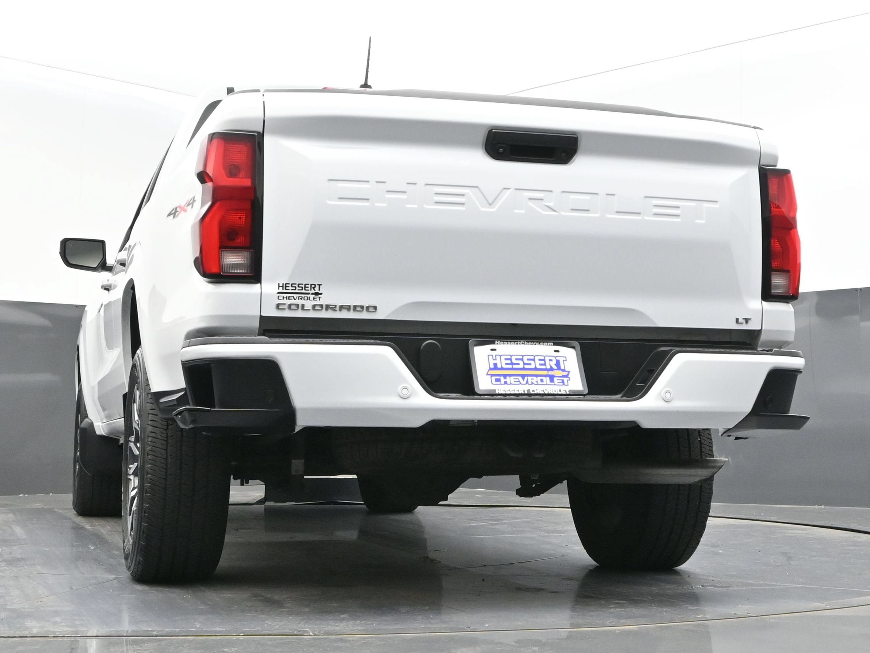 Used 2023 Chevrolet Colorado LT w/ LT Convenience Package III AWD/4WD image 42