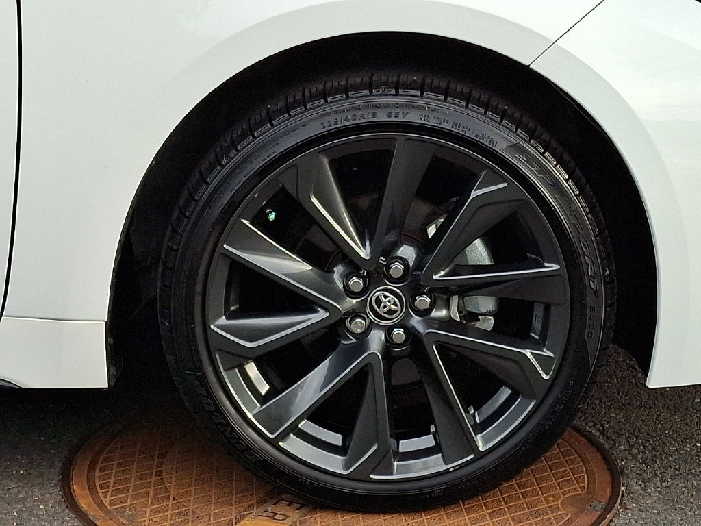 Certified 2025 Toyota Corolla SE FWD image 8