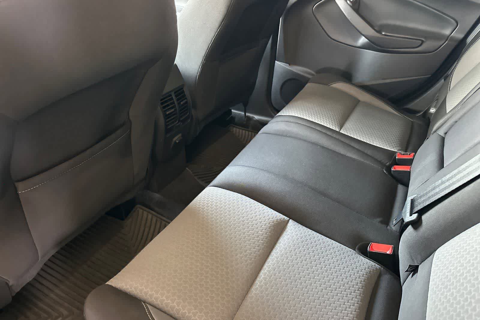 Used 2018 Ford Escape SE FWD image 5
