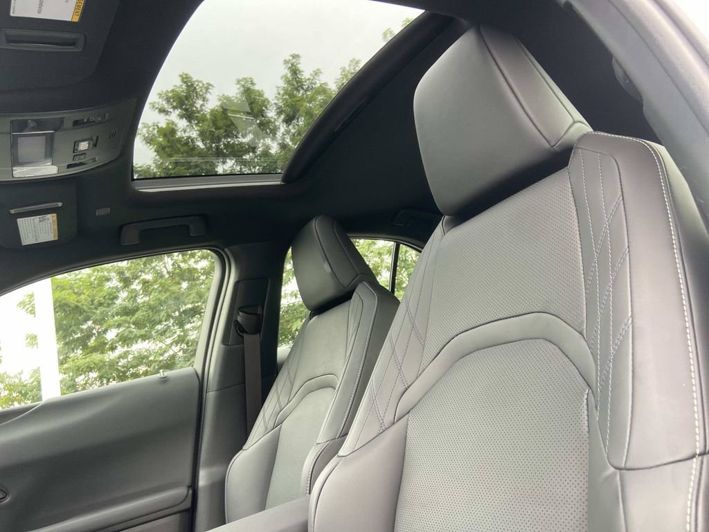 Used 2025 Lexus UX 300h FWD w/ Cold Area Package image 27