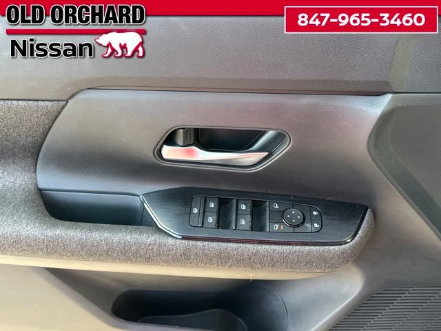 Used 2025 Nissan Kicks SV w/ SV Premium Package AWD/4WD image 9