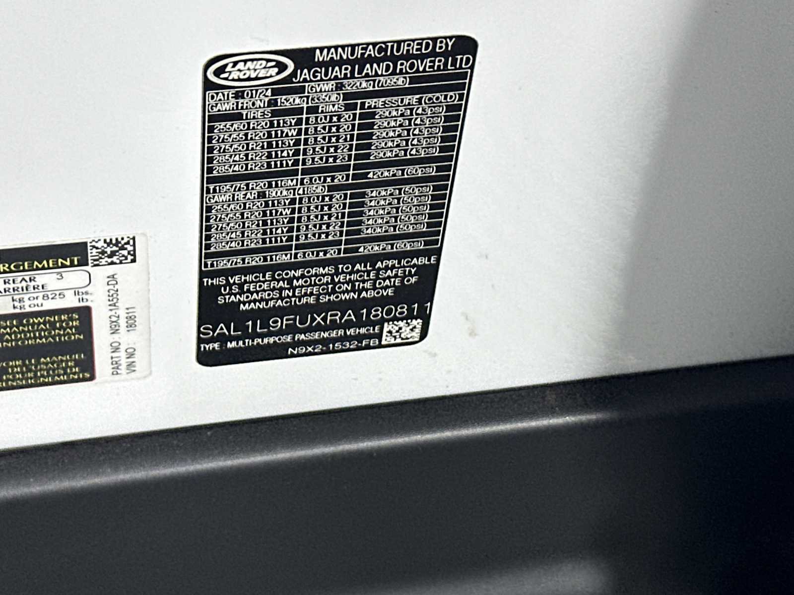 Used 2024 Land Rover Range Rover Sport Dynamic SE image 35