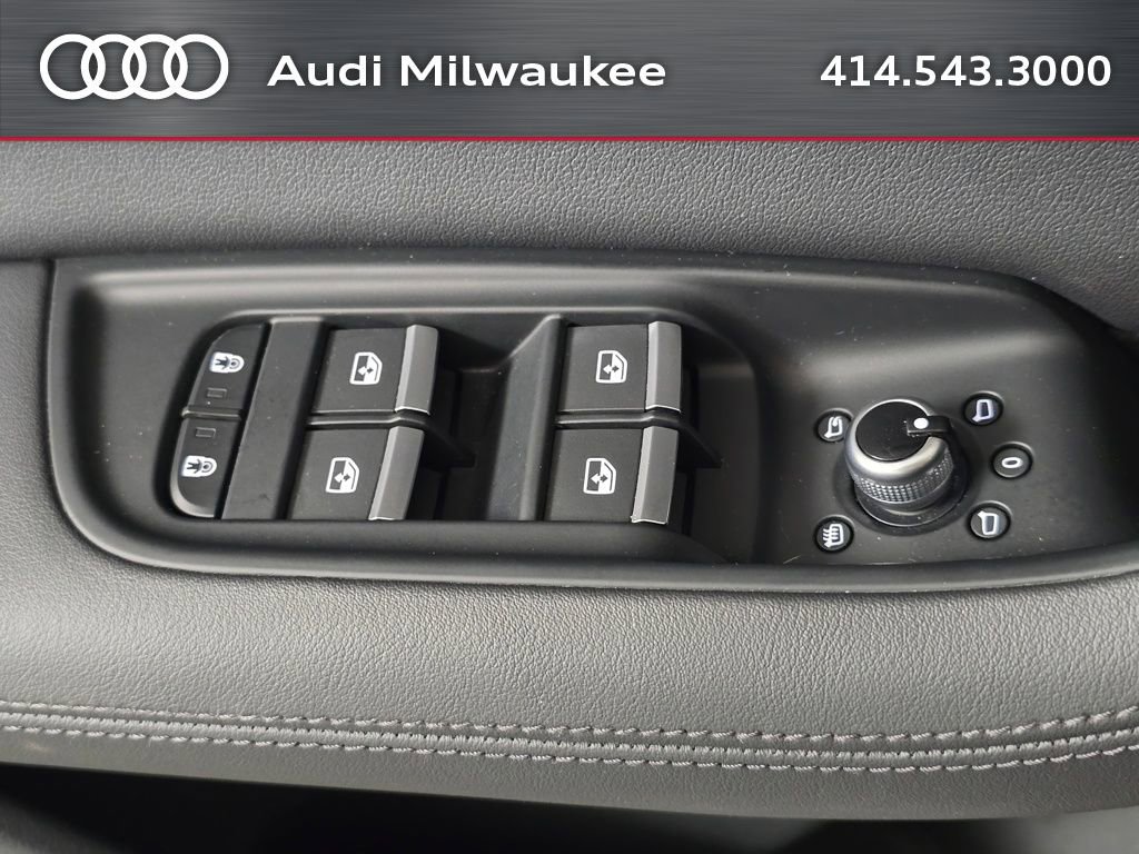 Used 2023 Audi Q7 3.0T Premium Plus w/ Premium Plus Package image 15