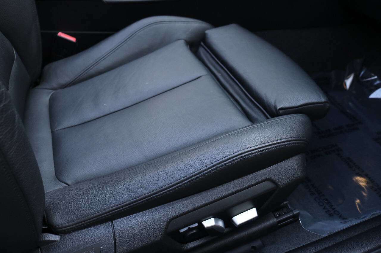 Used 2018 BMW M240i Convertible image 24