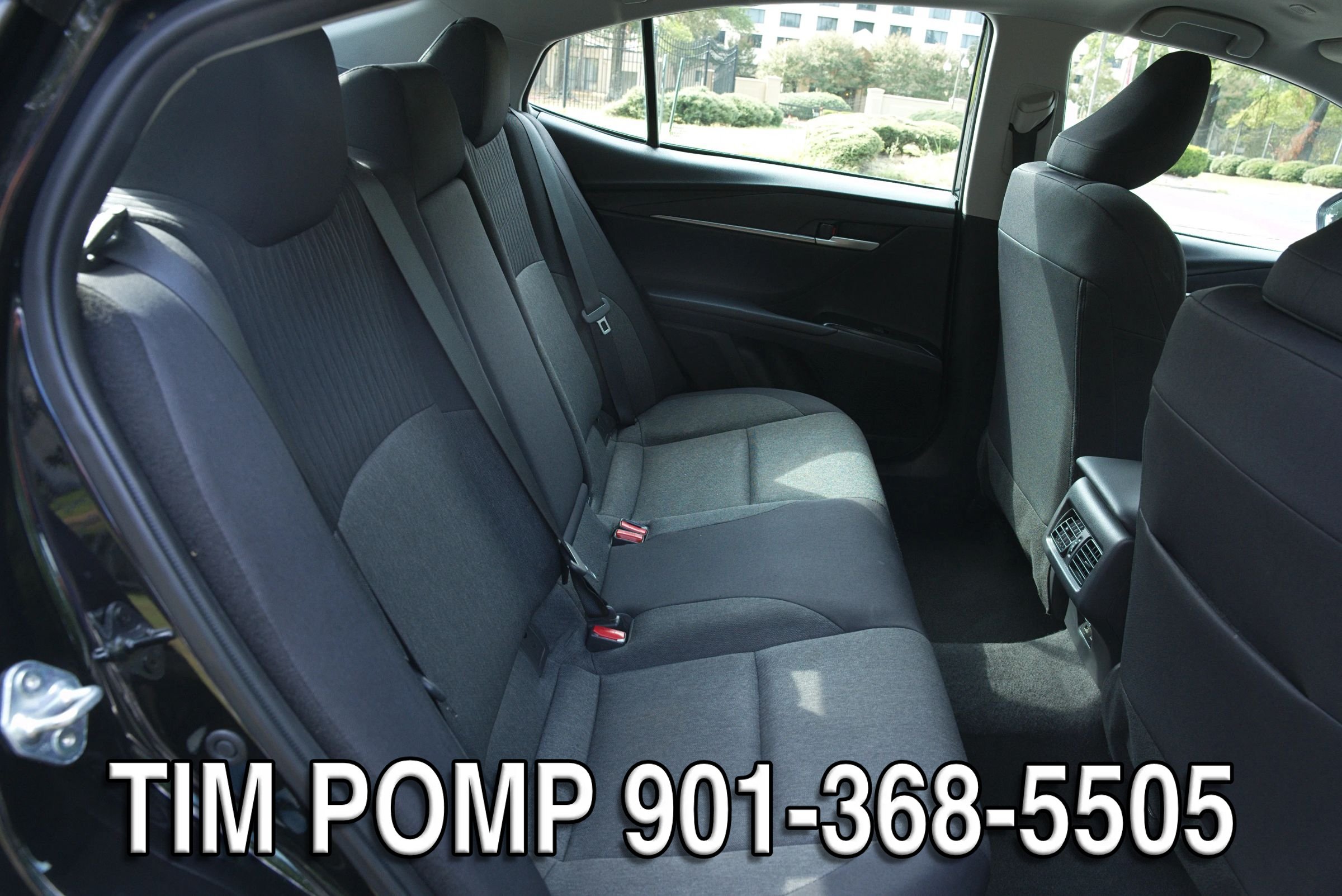 Used 2025 Toyota Camry LE FWD image 16