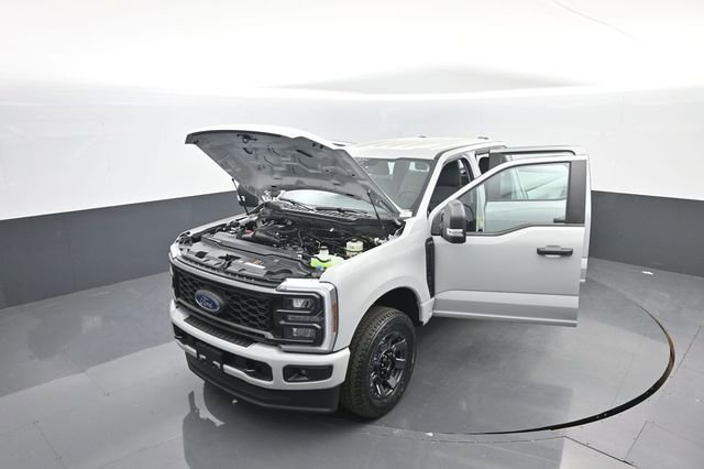 New 2026 Ford F250 4x4 Crew Cab Super Duty image 41