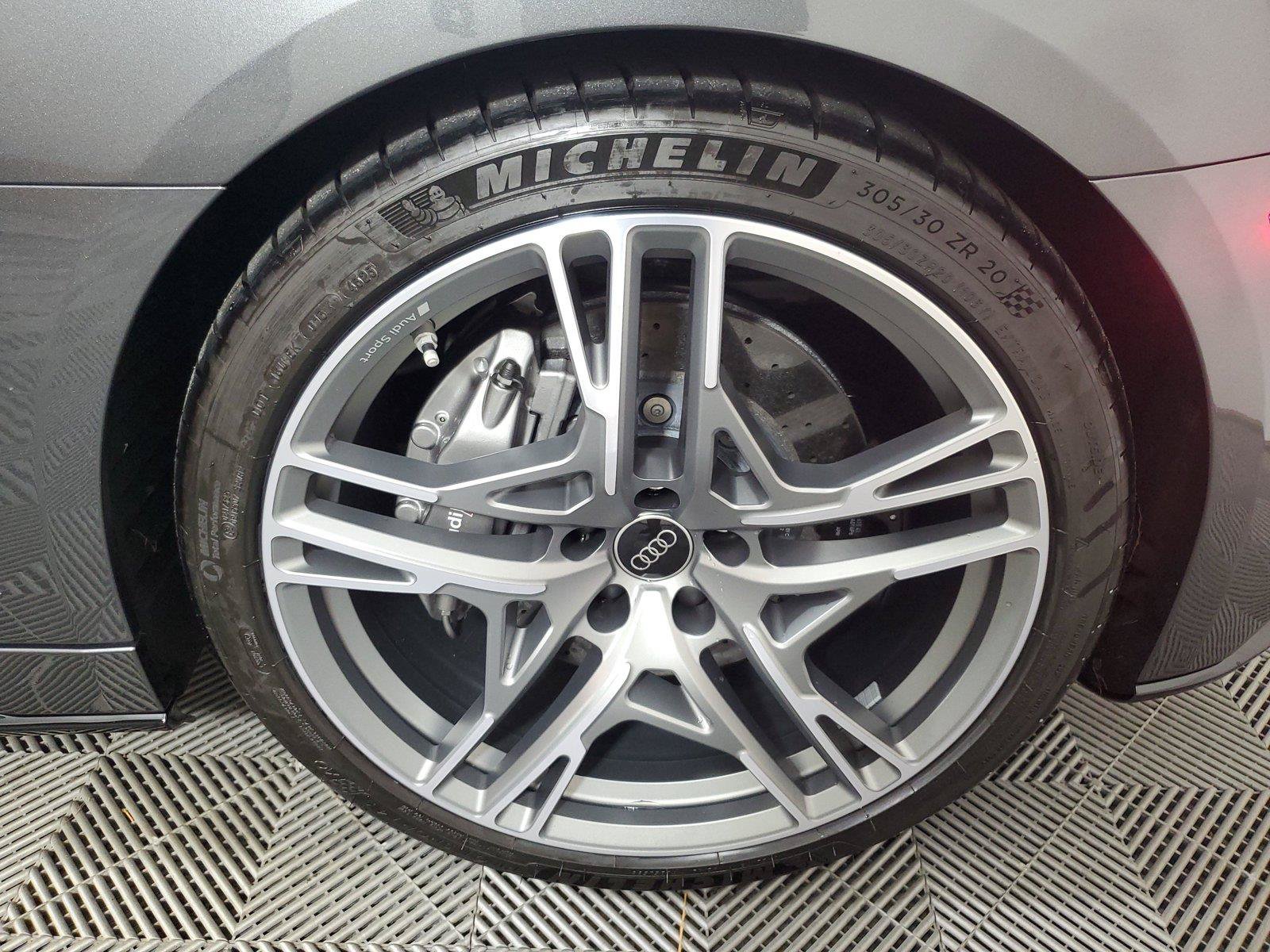 Used 2023 Audi R8 V10 performance RWD image 9