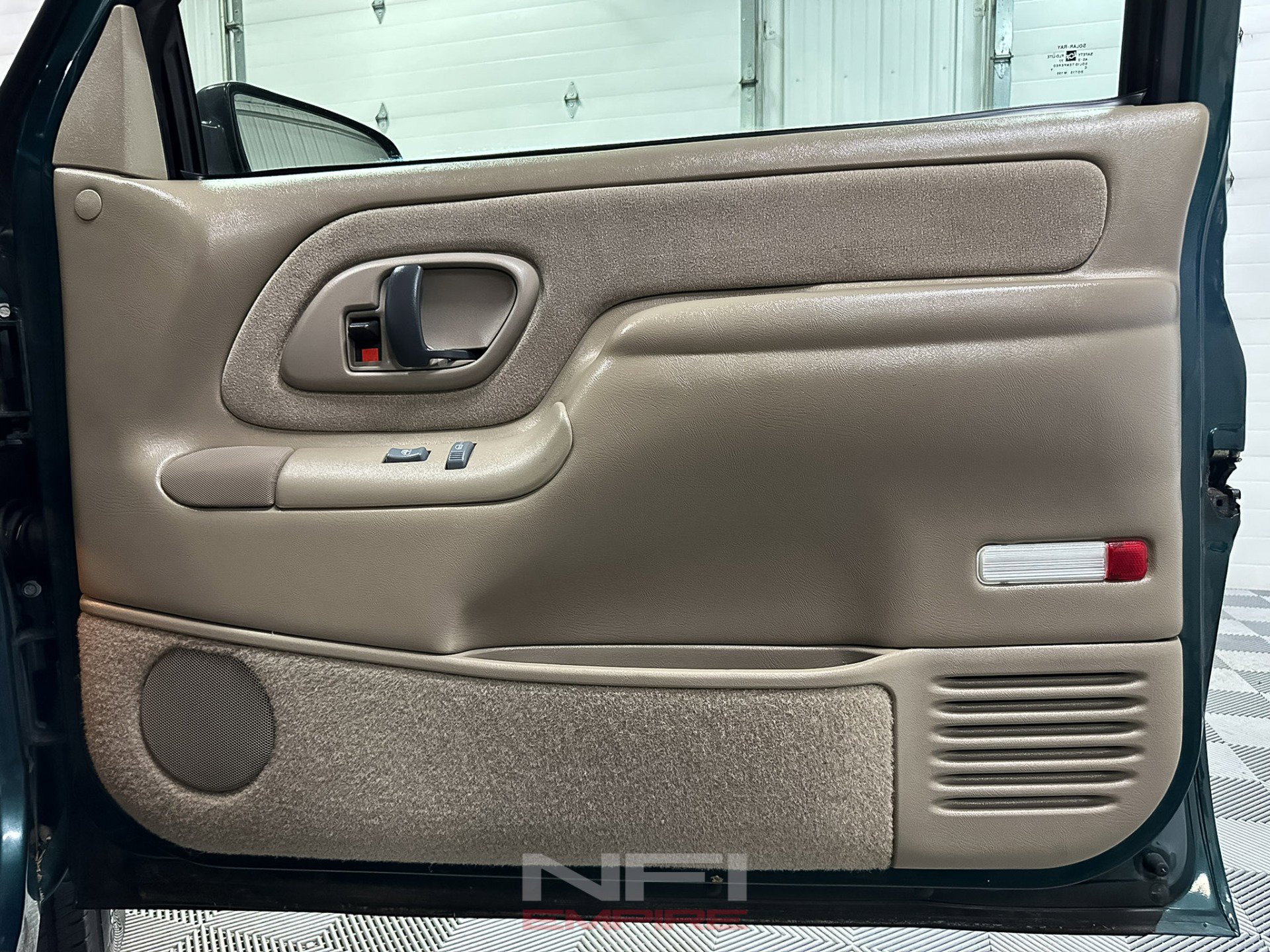 Used 1996 Chevrolet Silverado 3500 2WD Extended Cab image 42