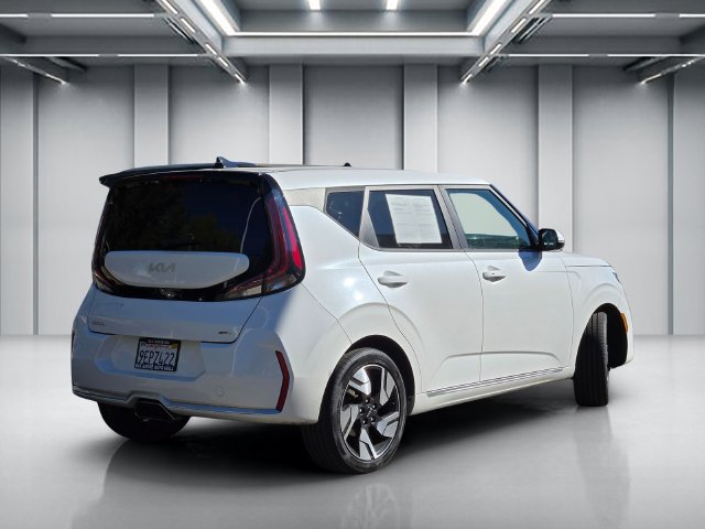 Certified 2023 Kia Soul GT-Line FWD image 4