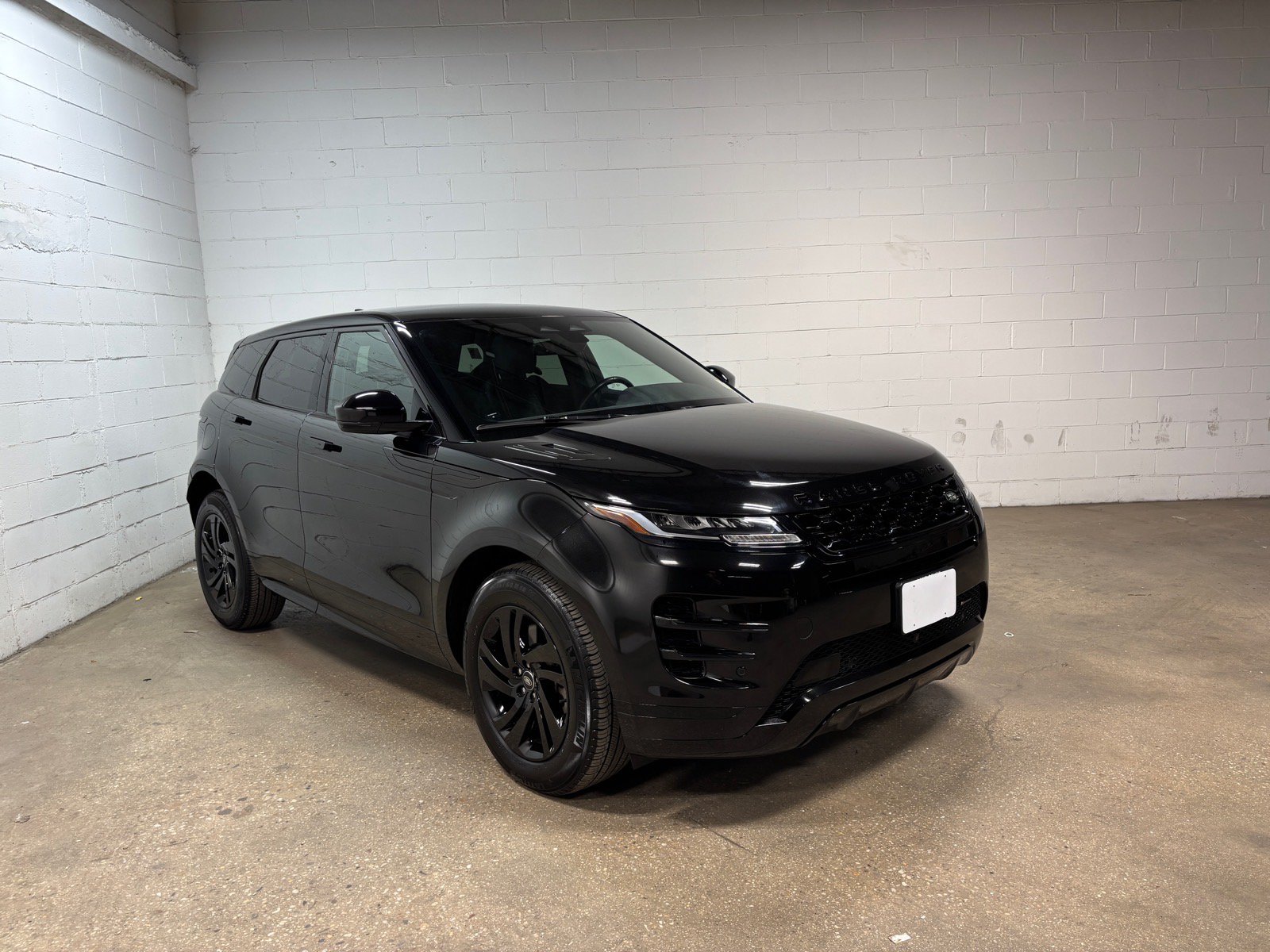 Used 2023 Land Rover Range Rover Evoque R-Dynamic S AWD/4WD image 4