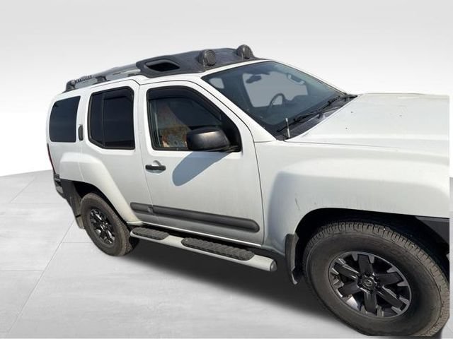 Used 2015 Nissan Xterra PRO-4X w/ Pro-4x Leather Package AWD/4WD image 9