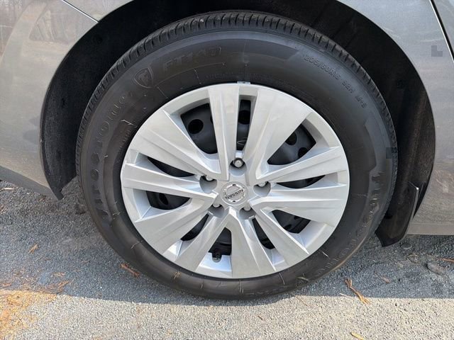 Used 2023 Nissan Sentra S image 7