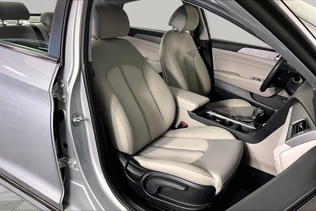 Used 2017 Hyundai Sonata SE FWD image 25
