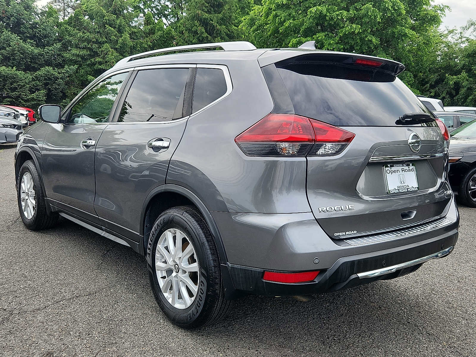 Used 2020 Nissan Rogue SV AWD/4WD image 4